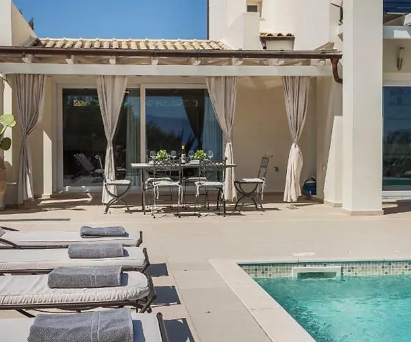 Agapi Mou Karavomylos