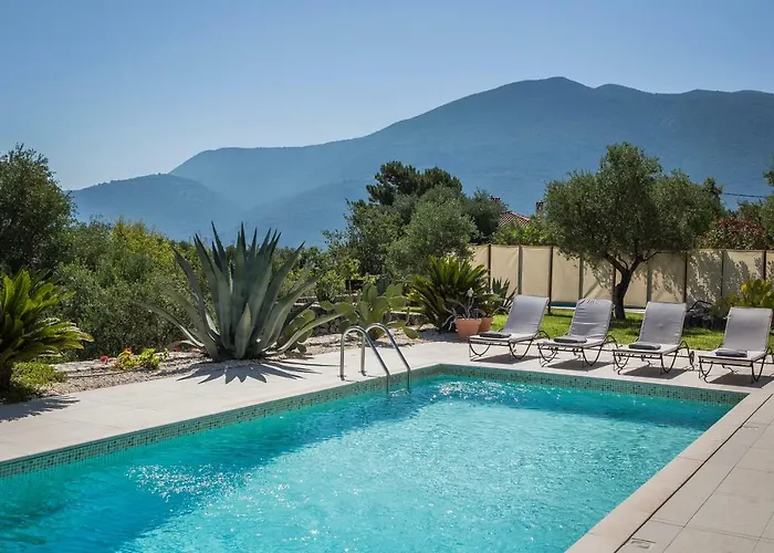 Agapi Mou Вилла Каравомилос